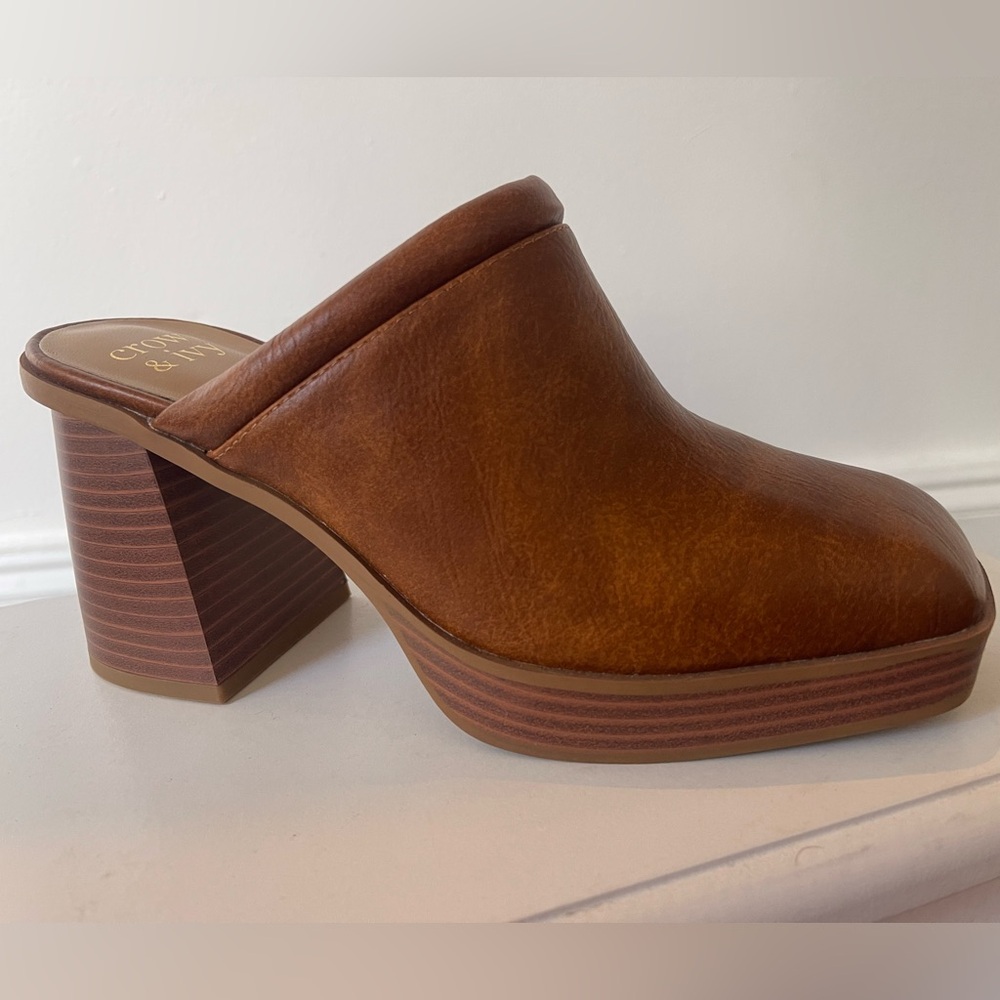 Crown & Ivy Mules